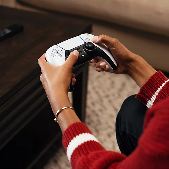 PS5 DualSense Controller – White
